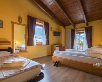 Hotel Angelica - Livigno - Bedroom