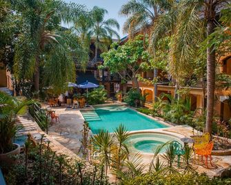 Casa de Adobe Gallery & Luxury Boutique - אואחאקה - בריכה