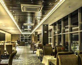 Astana Wing - Riverside Majestic Hotel - Kuching - Restaurant