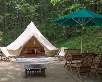 Fureai Glamping & Bbq - Okutama - Binnenhof