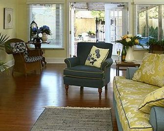 The Brafferton Inn - Gettysburg - Living room