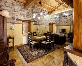 The House Of The Master, The Houses Of Valdepiélago - Valdepiélago - Comedor