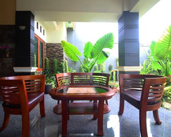 Hotel O isma Laut Tawar Syariah - Bandar Lampung - Lobby