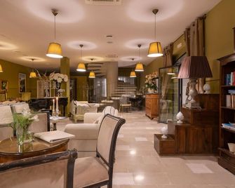 La Locanda Del Carrubo - Mattinata - Salónek