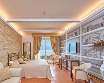 Belfiore Park Hotel - Adults Only - Brenzone - Bedroom