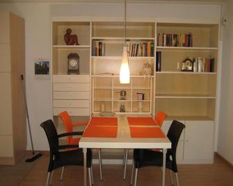 Appartement im Ahlesbrunnen - Bietigheim-Bissingen - Essbereich