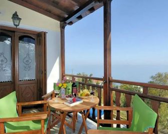 Guesthouse Theareston - Zagora - Balkon