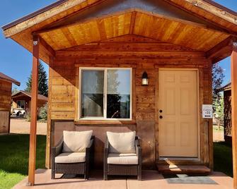 Mountain Ridge Motel and RV Park - Hatch - Patio
