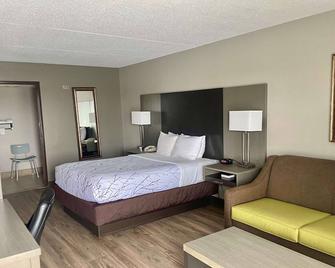 Best Western Fayetteville Inn - Fayetteville - Bedroom