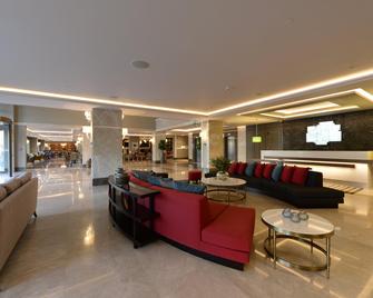 Holiday Inn Bursa - City Centre - Bursa - Resepsjon