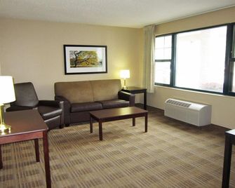 Studio 6 Extended Stay Buffalo Amherst Ny - Amherst - Living room