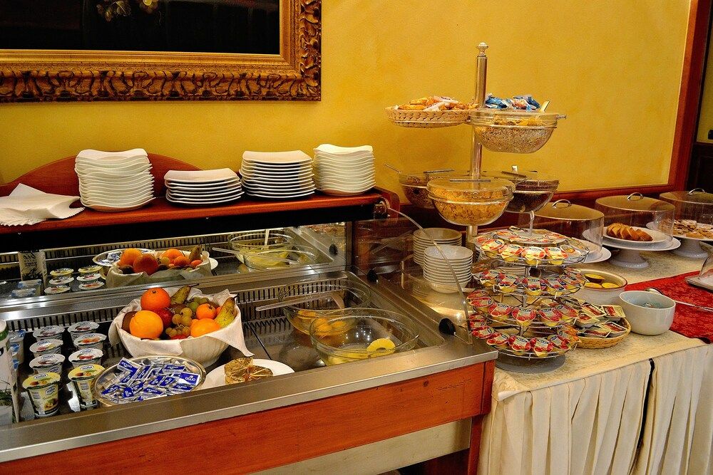 Tricolore Hotel - Reggio nell'Emilia - Buffet