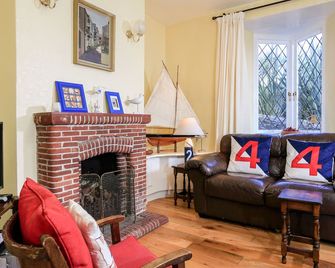 Aune Cottage - Salcombe - Living room