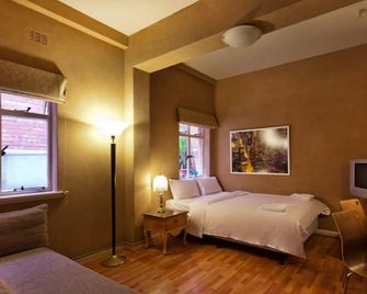 City Centre Budget Hotel - Melbourne - Bedroom