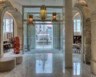 NH Collection Porto Batalha - Oporto - Recepción