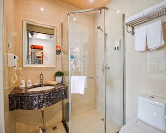 Greentree Inn Hefei Longchuan Road South Hefei Railway Station Business Hotel - Hefei - Bad