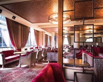 سيتي هوتل ديري - Londonderry - مطعم