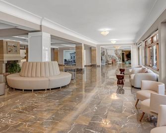 Hotel Castell Dels Hams - Porto Cristo - Recepción
