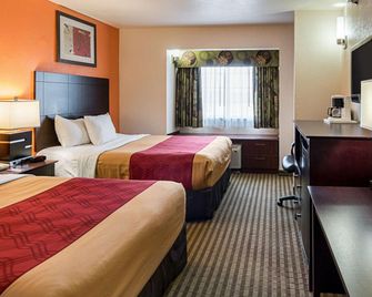 Econo Lodge Inn and Suites Natchitoches - Natchitoches - Bedroom