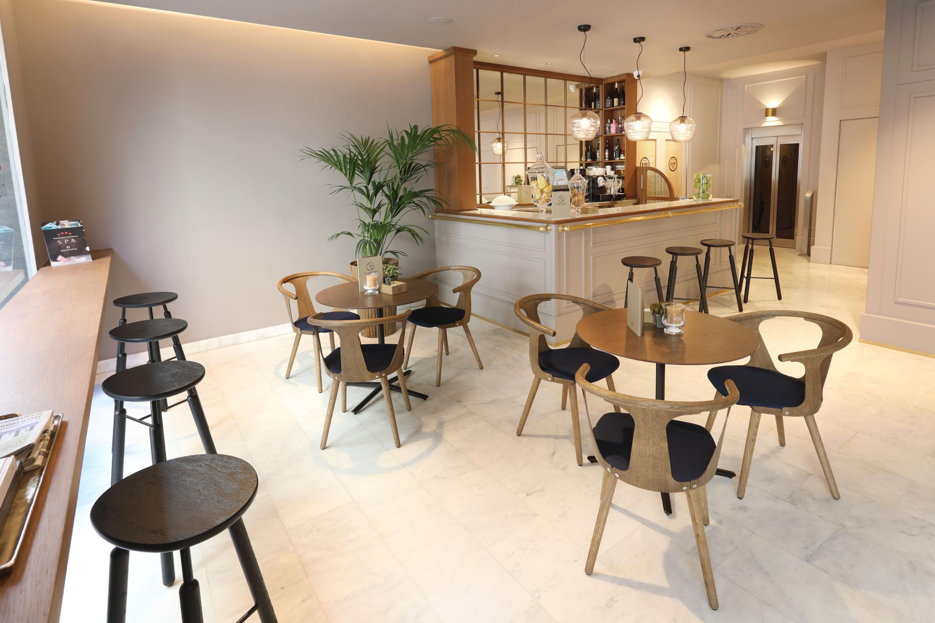 Ciutat De Girona - Girona - Bar