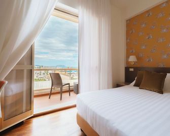 Hotel Miramare - Civitanova Marche - Quarto