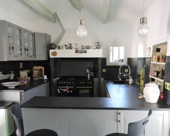 Provencal house in the heart of the hills - Roquevaire - Cocina