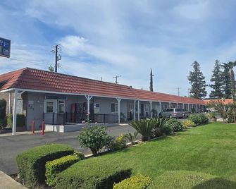 Wine Country Inn - Lodi - Building