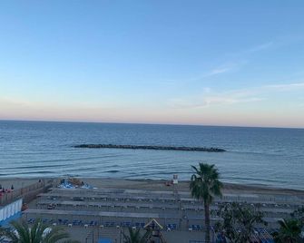 Hotel Svizzera - Taggia - Beach