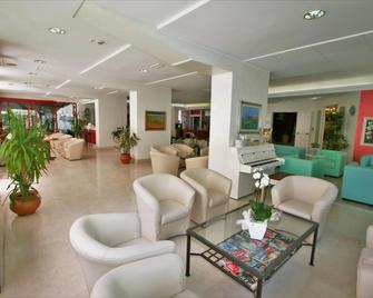 Hotel De Amicis - Riccione - Lobby