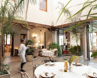 La Corrala del Realejo - Granada - Patio