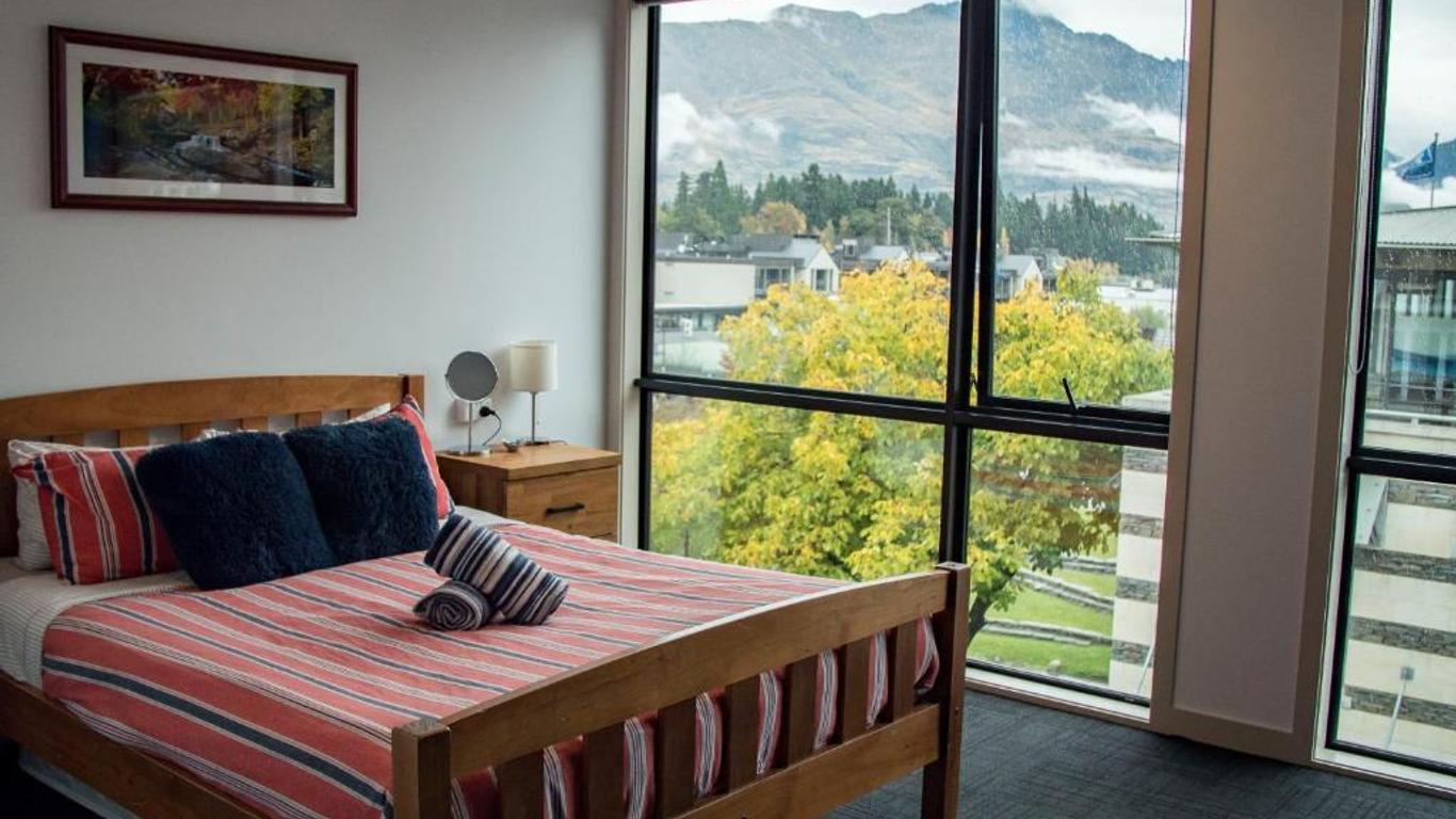 Adventure Q2 Hostel