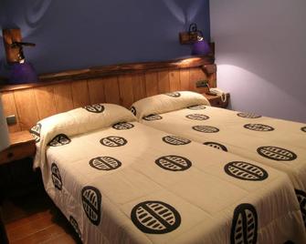 Hostal Xaloa Orio - Orio - Bedroom