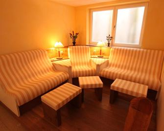 Hotel & Restaurant Hanse Kogge - Koserow - Wohnzimmer