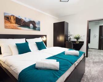 Hotel Crystal - Košice - Bedroom