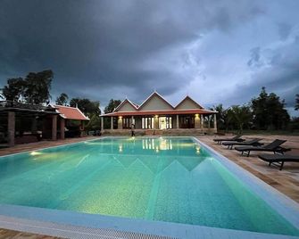 Ganesha Kampot Resort - Kampot - Pool