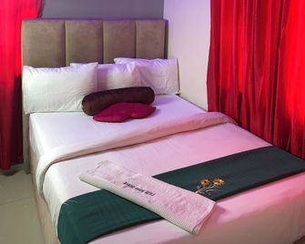Diamond Groove Hotel & Suites - Lekki