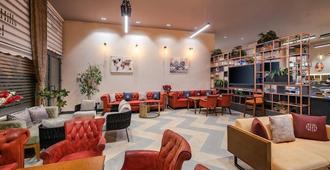 Hidden Hills Istanbul Airport Hotel - Karaburun - Lounge