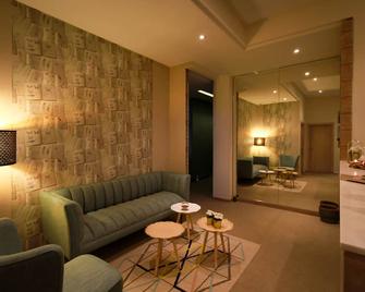 فندق و سبا امبيريال الدار البيضاء - الدار البيضاء - غرفة معيشة