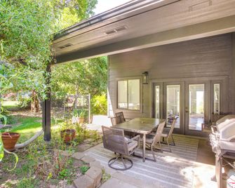 30 Mins to Ski Resorts & December Specials! - Coeur d'Alene