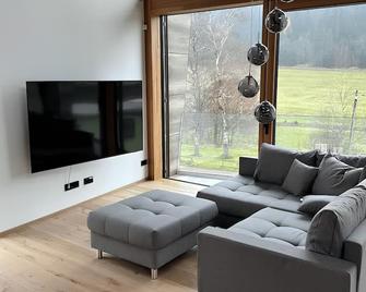 Tolle Bergvilla im Osterzgebirge - Kurort Bärenfels - Sala de estar