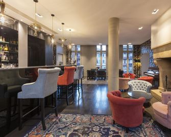 Best Western Grand Hotel de Castres - Кастрес-Мазамет - Бар