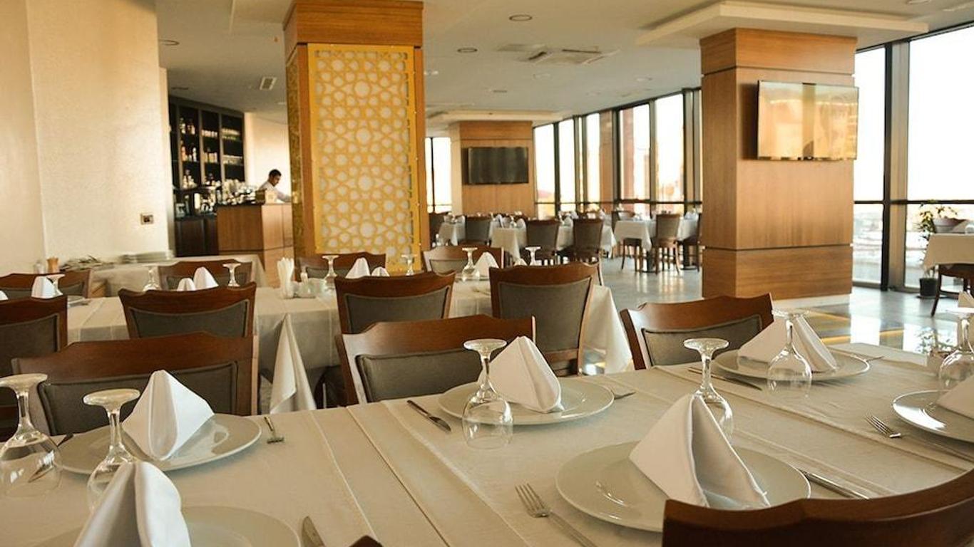 Winter City Hotel