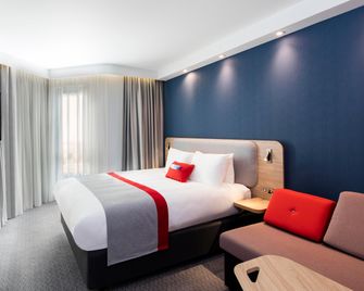 Holiday Inn Express Belfast City By IHG - בלפאסט - חדר שינה