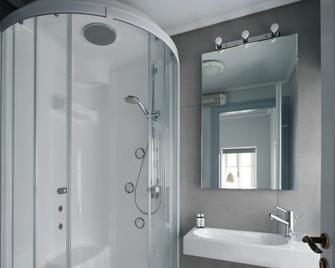 Hydras Chromata - Hydra