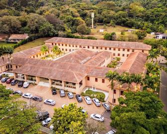 Hotel Nacional Inn Araxá Previdência - Araxa - Gebäude