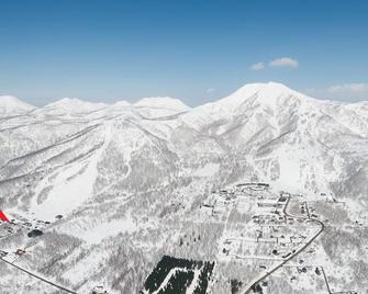 Niseko Backcountry Lodge - Hostel - Niseko - Κτίριο