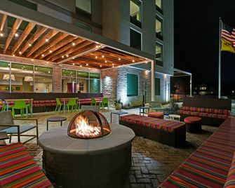 Home2 Suites By Hilton Memphis Wolfchase Galleria - Memphis - Terasa