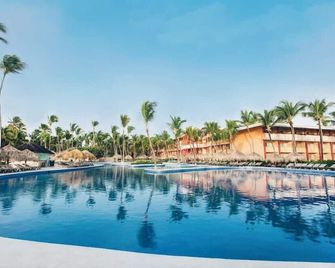 Iberostar Waves Punta Cana - Punta Cana - Piscina