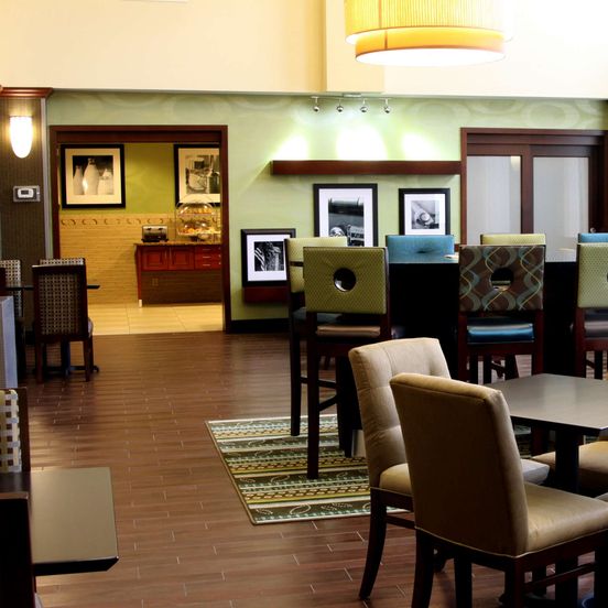 Restaurant view of Hampton Inn & Suites Paducah