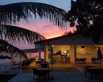 Cliffside Resort - פנגלאו - פטיו